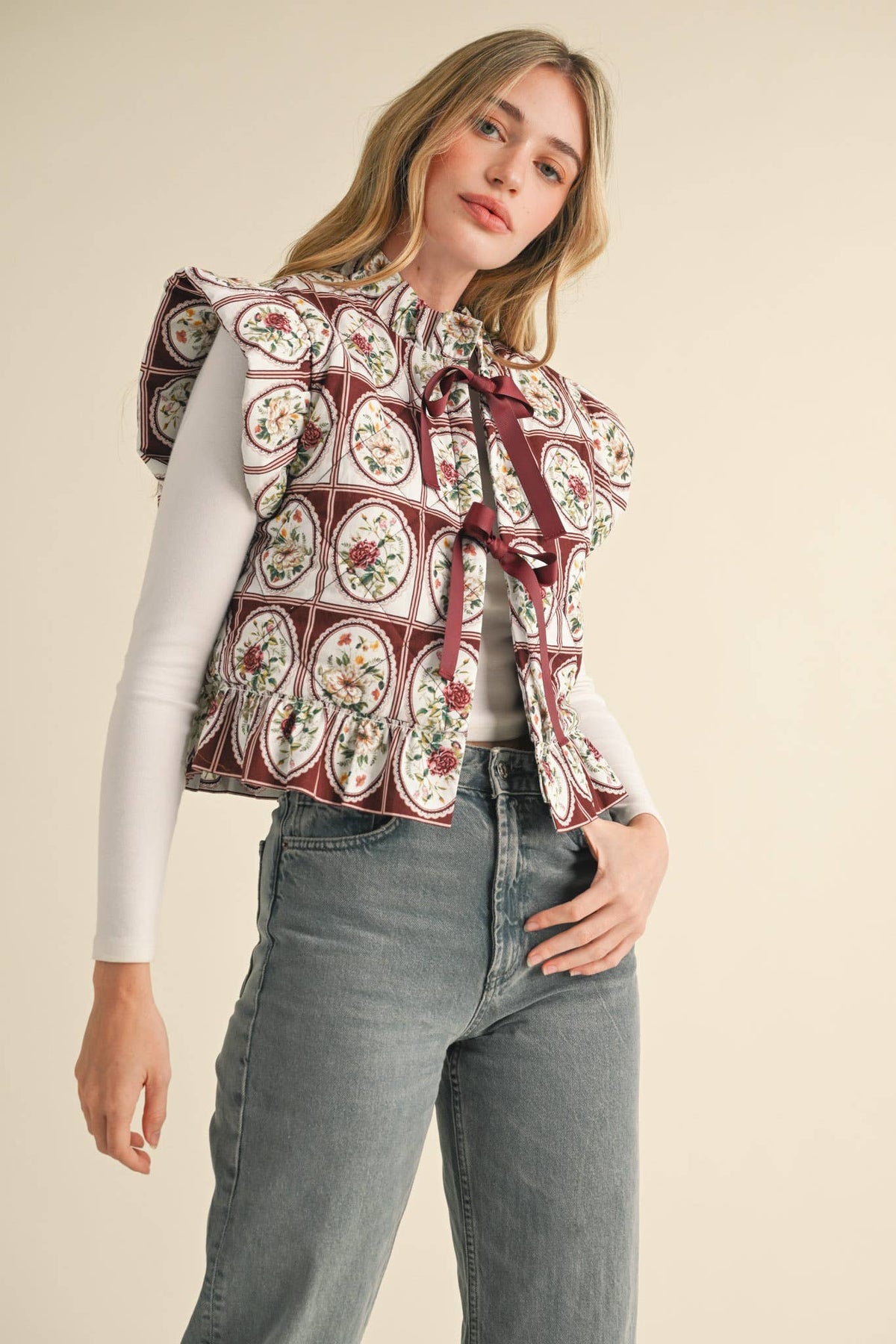 FLUTTER SLEEVE FLORAL PUFF VEST